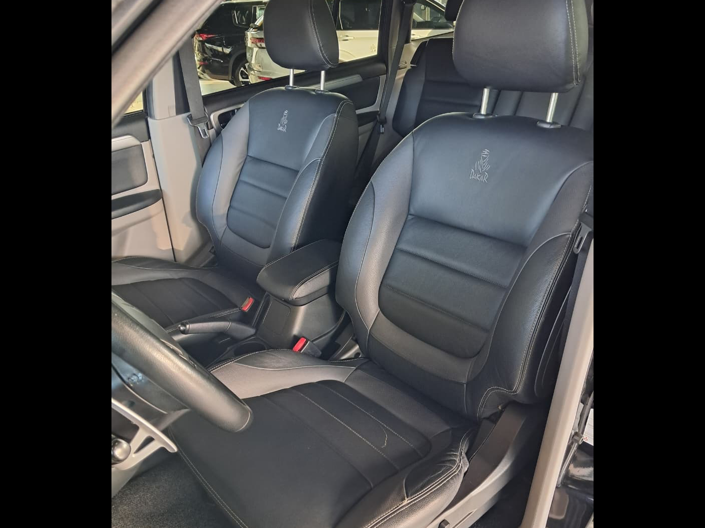 Foto Pajero Dakar 3.2L HPE 2015